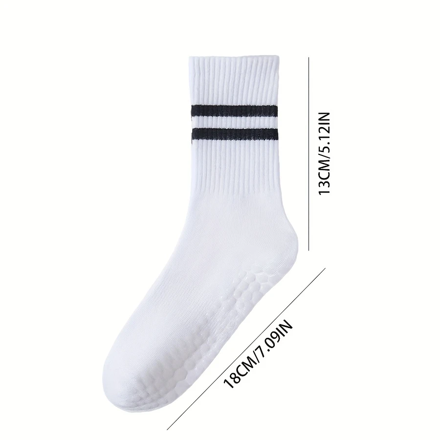 3 Pairs Pilates Socks with Grips for Women, Yoga Barre Socks, Non-Slip Socks for Workout Athletic Socks (short) - Image 3