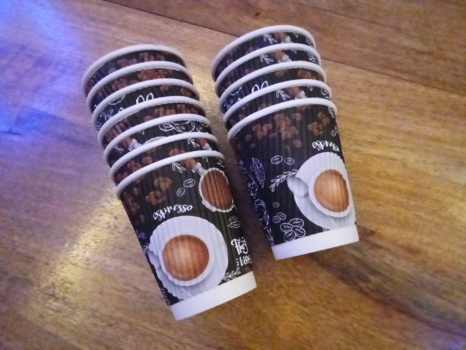 Pack of 1 (25 Count) 8oz Paper Coffee Cups,3 Layers Disposable Coffee Cups, Black Hot Beverage Cups with Ripple Wall Design, Hot Beverage Cups Suitable for Birthday,Party and any occasions - Image 3