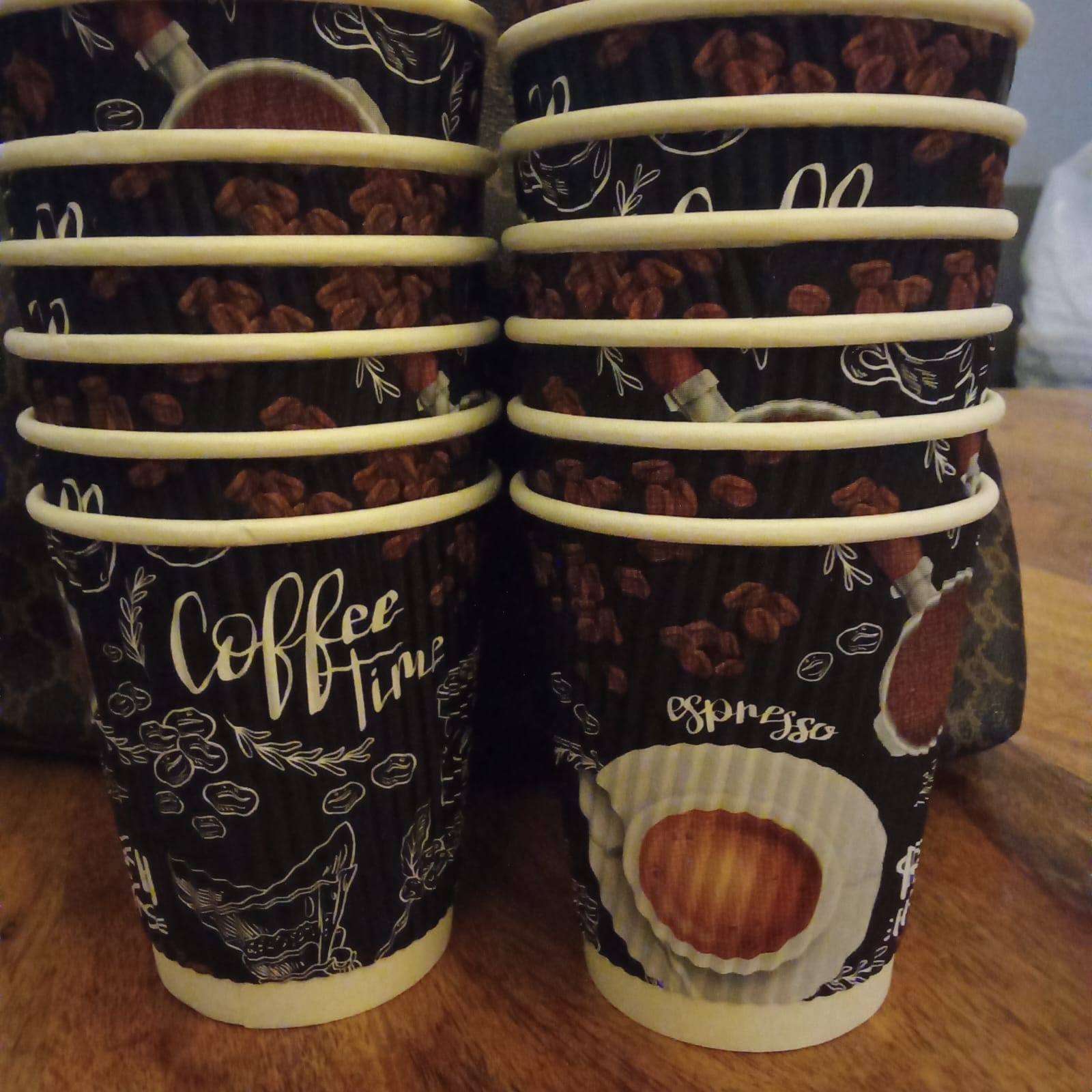 Pack of 1 (25 Count) 8oz Paper Coffee Cups,3 Layers Disposable Coffee Cups, Black Hot Beverage Cups with Ripple Wall Design, Hot Beverage Cups Suitable for Birthday,Party and any occasions - Image 2